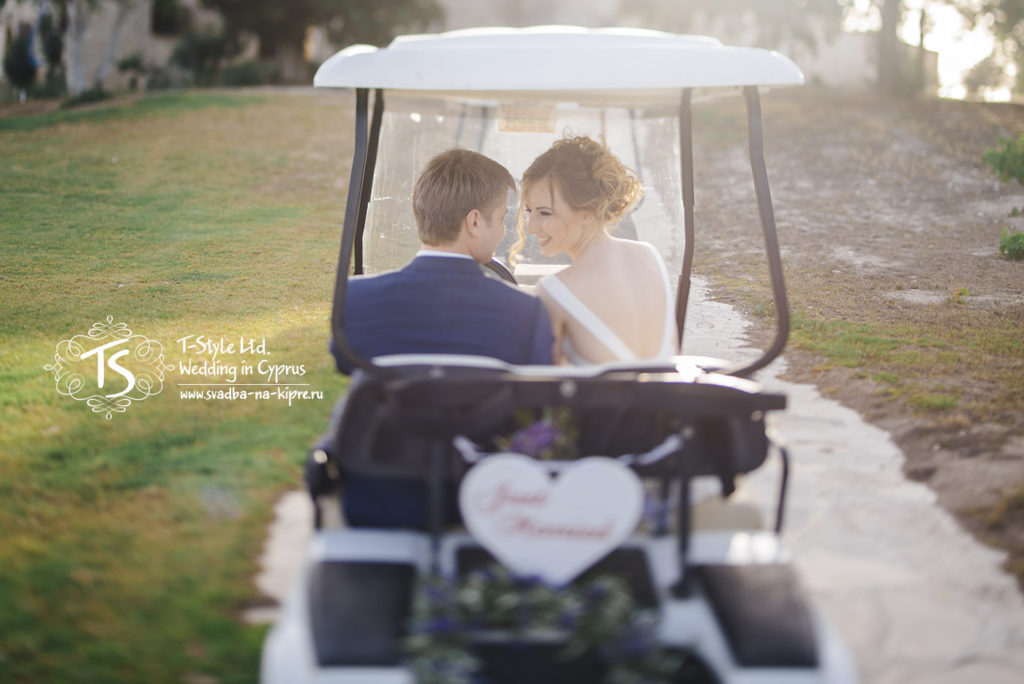 Свадебная фотосессия на гольф-полях Кипра
