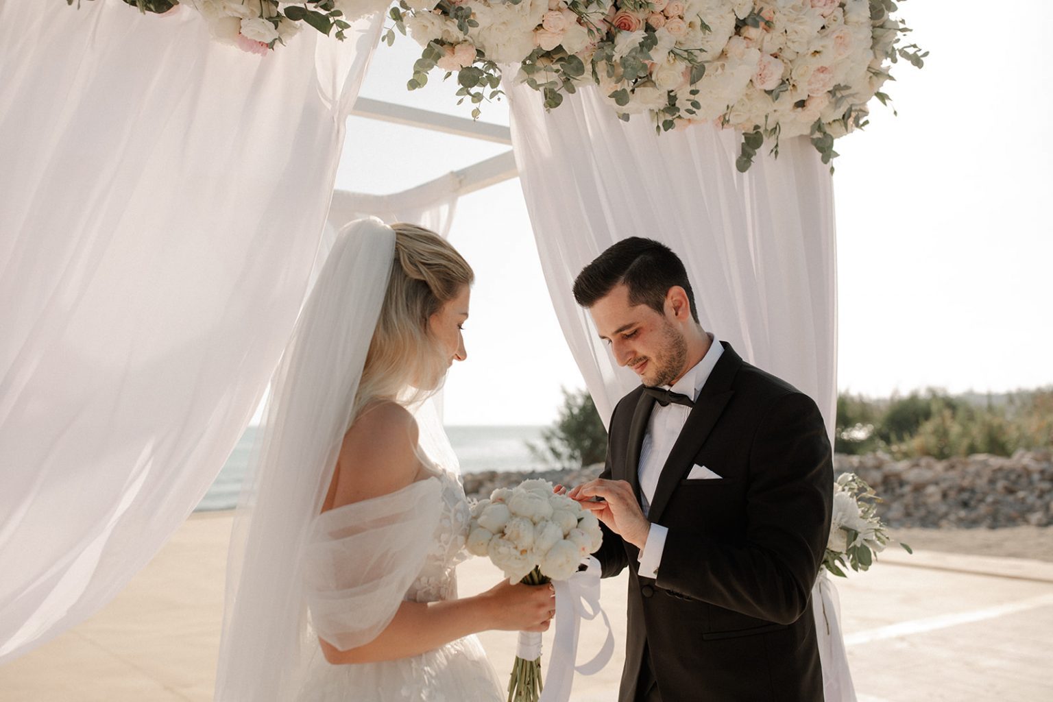 Сказочная свадьба мечты на Кипре для  Каролины и Йонатана.